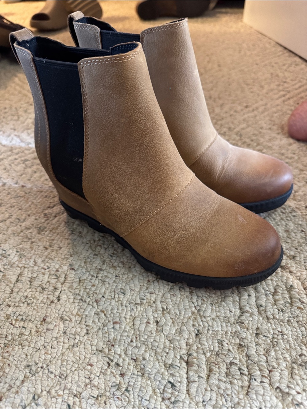 Sorel Tan Chelsea Ankle Boots with Black Elastic Panels